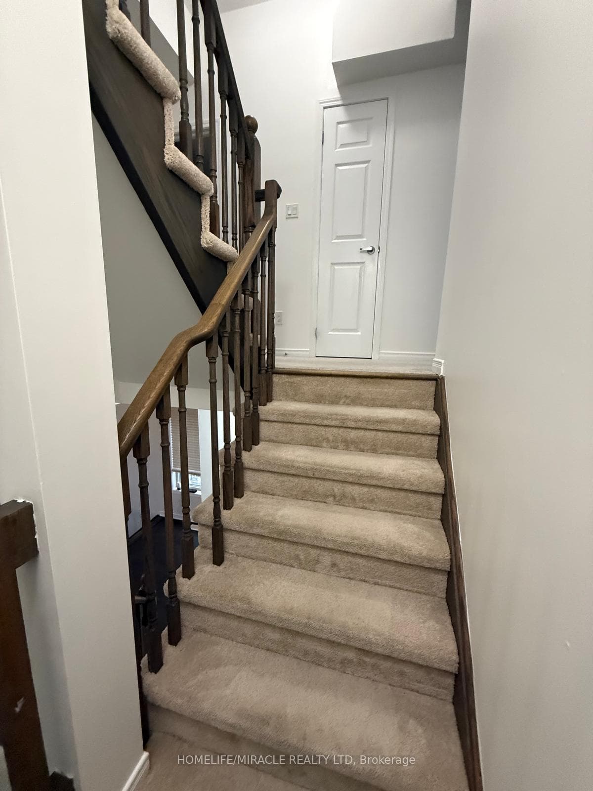 70 Harwood Avenue photo 14
