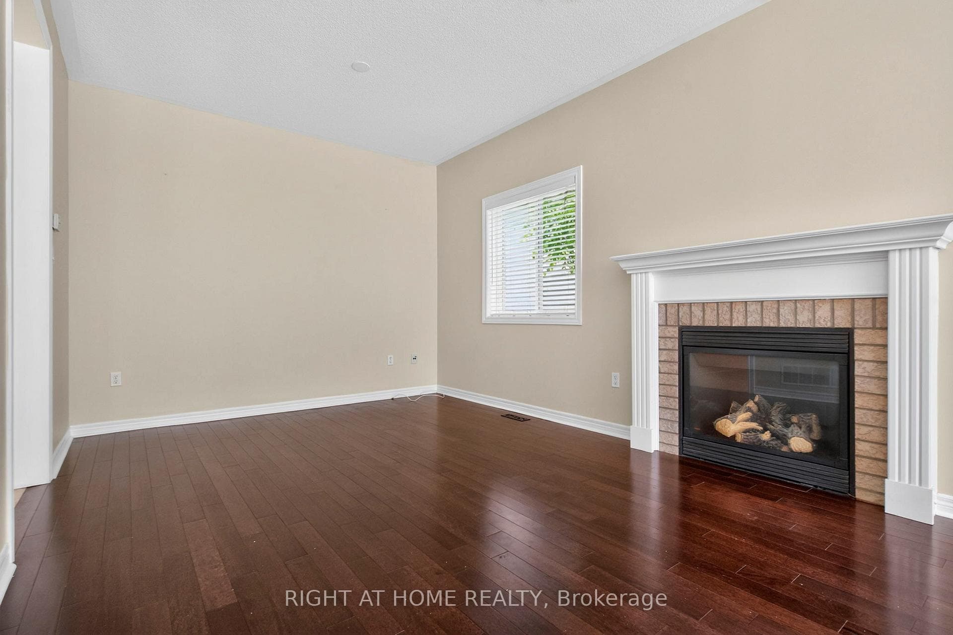 13 Thrushwood Drive photo 9