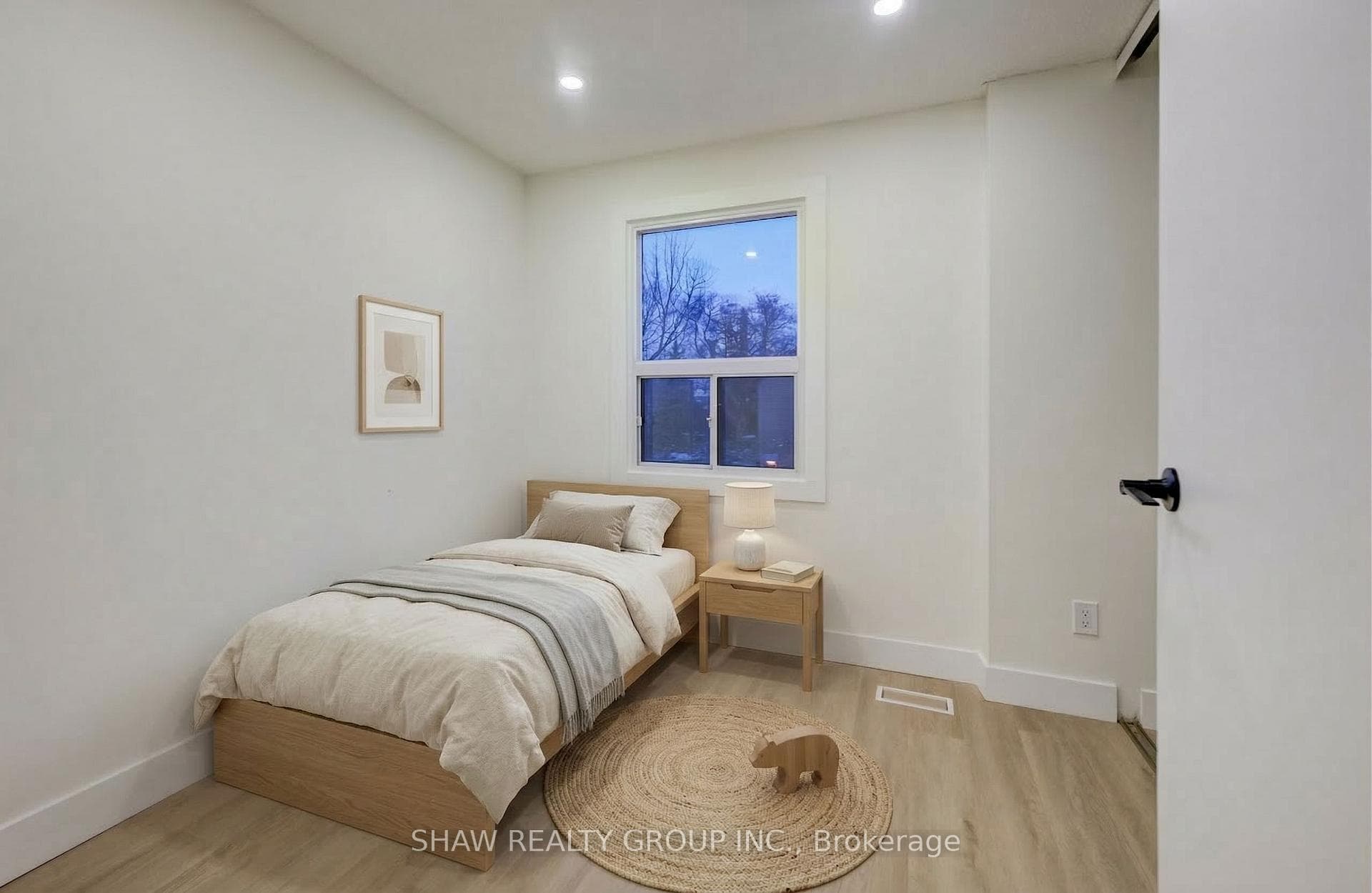275 Broadview Avenue Unit 149 photo 22