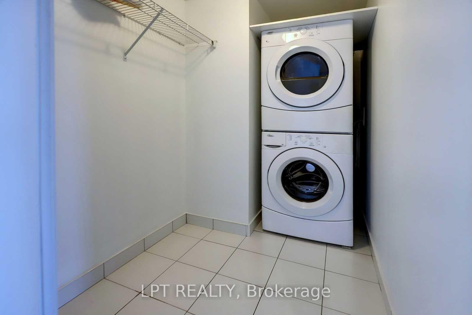 400 Adelaide Street Unit 2214 photo 16