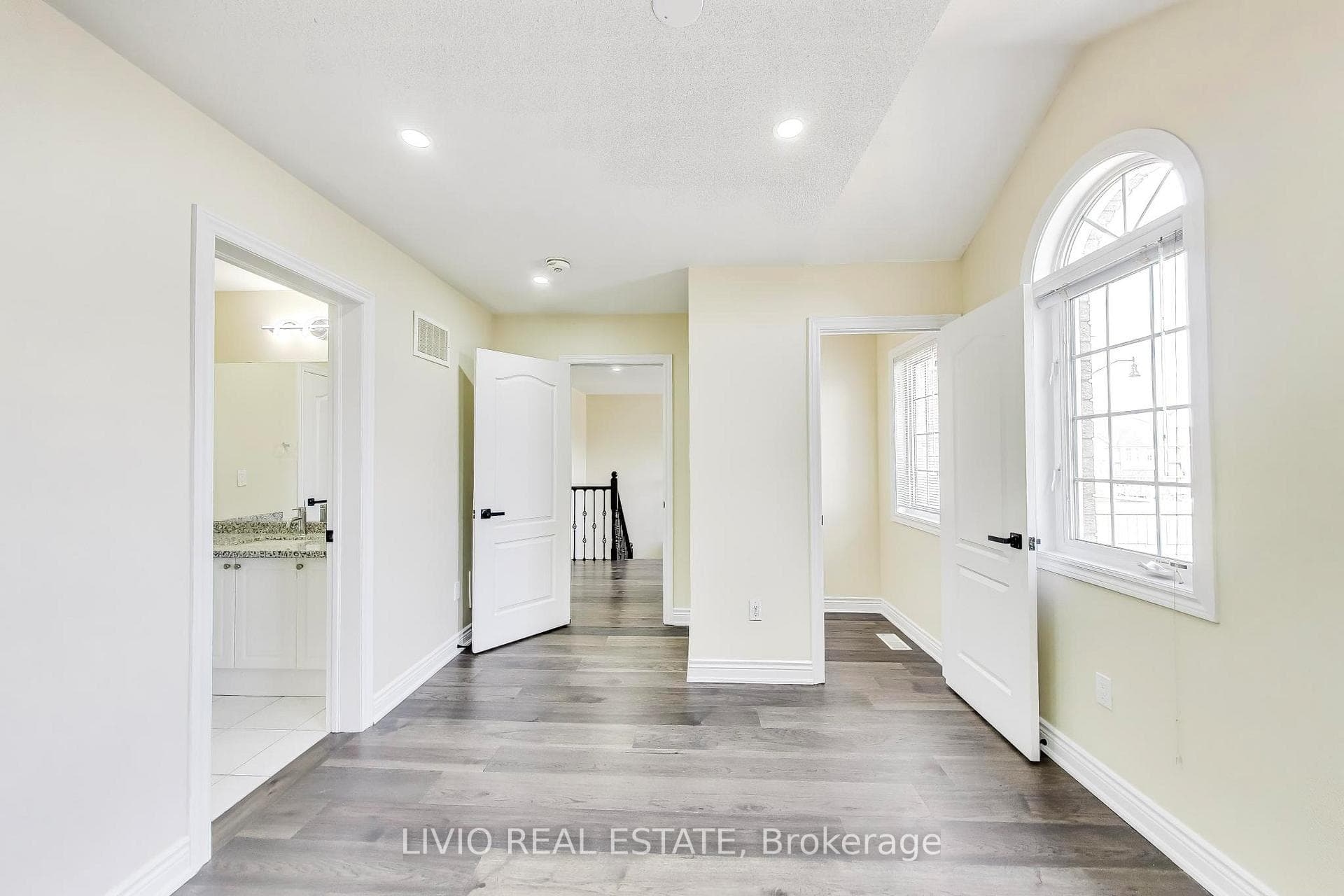 232 Thorndale Road photo 31