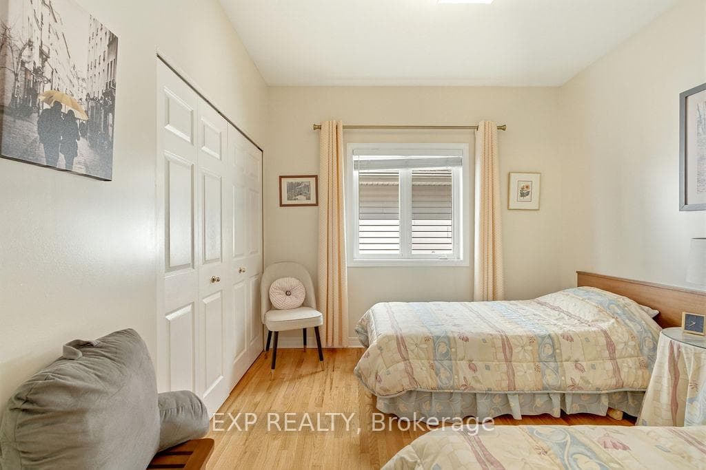 1176 Mulder Avenue photo 32