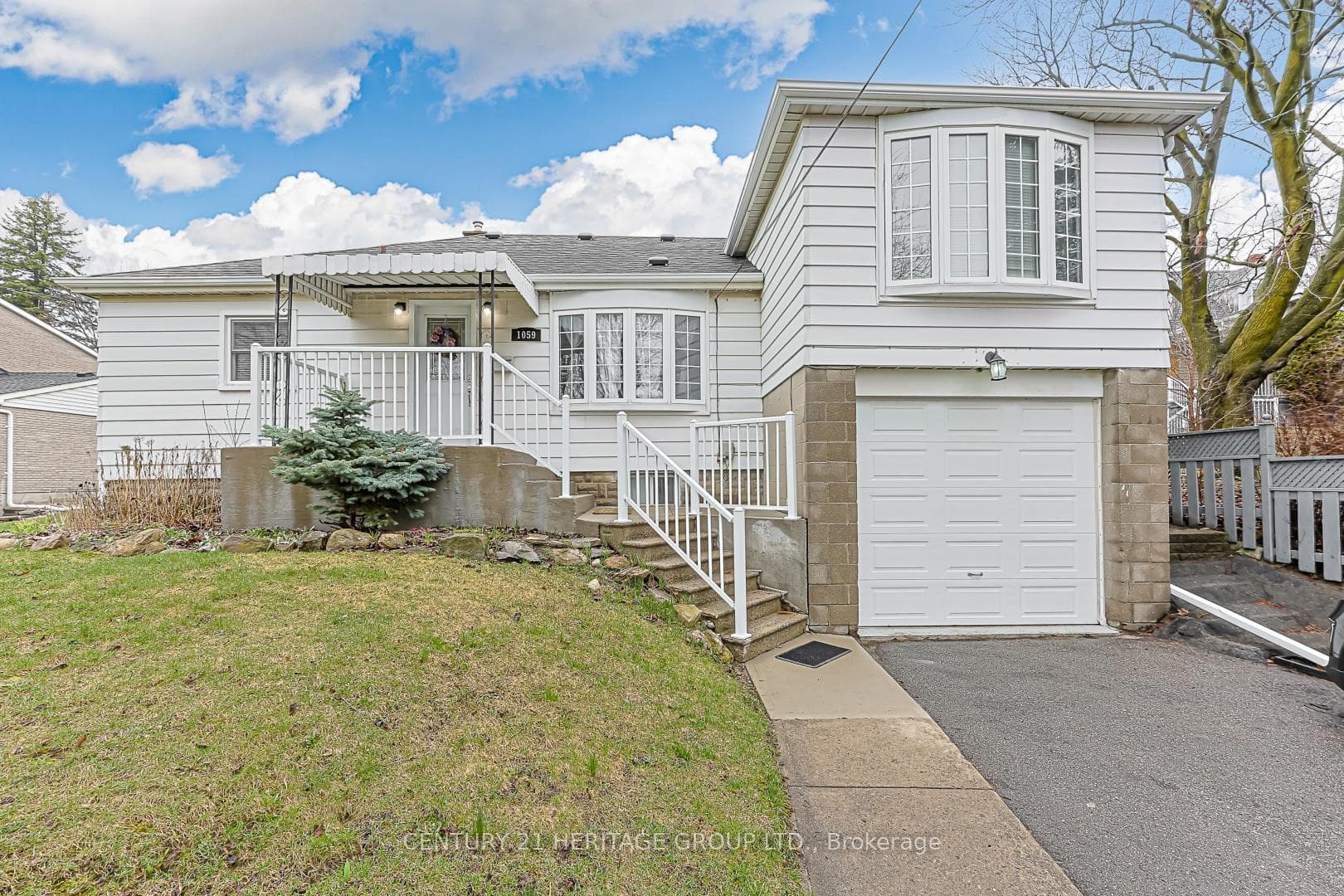 1059 Gorham Street photo 1