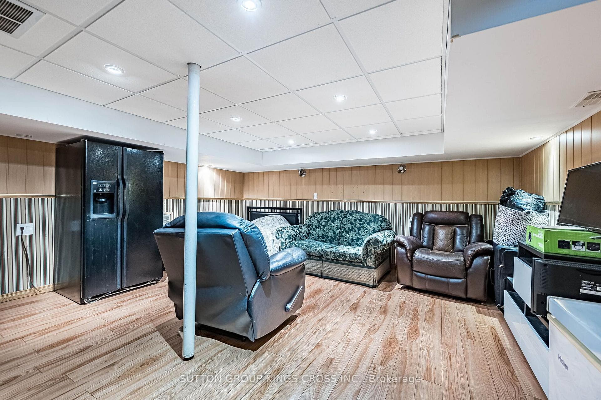 2 Hemlark Court photo 43