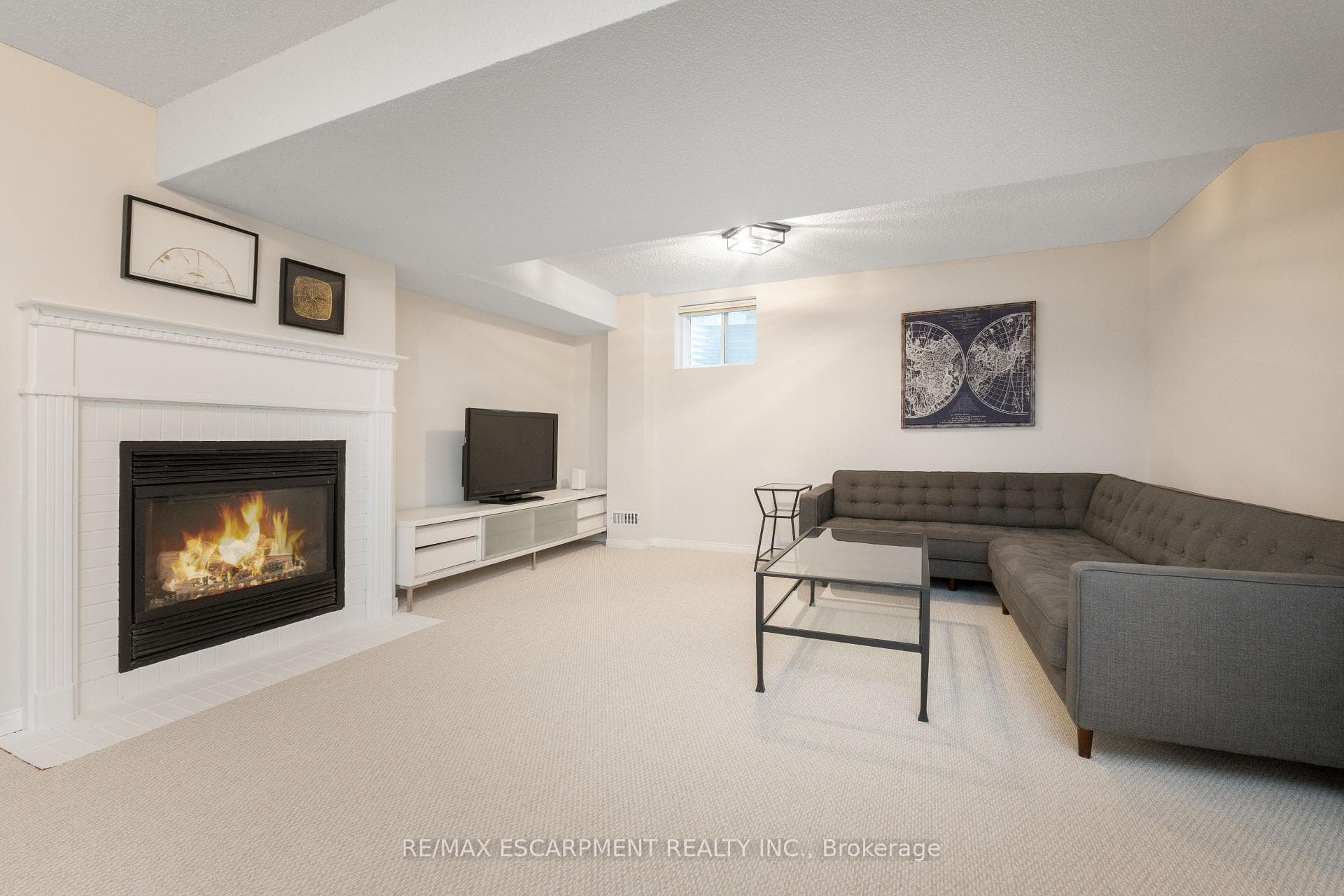 1833 Stevington Crescent photo 32