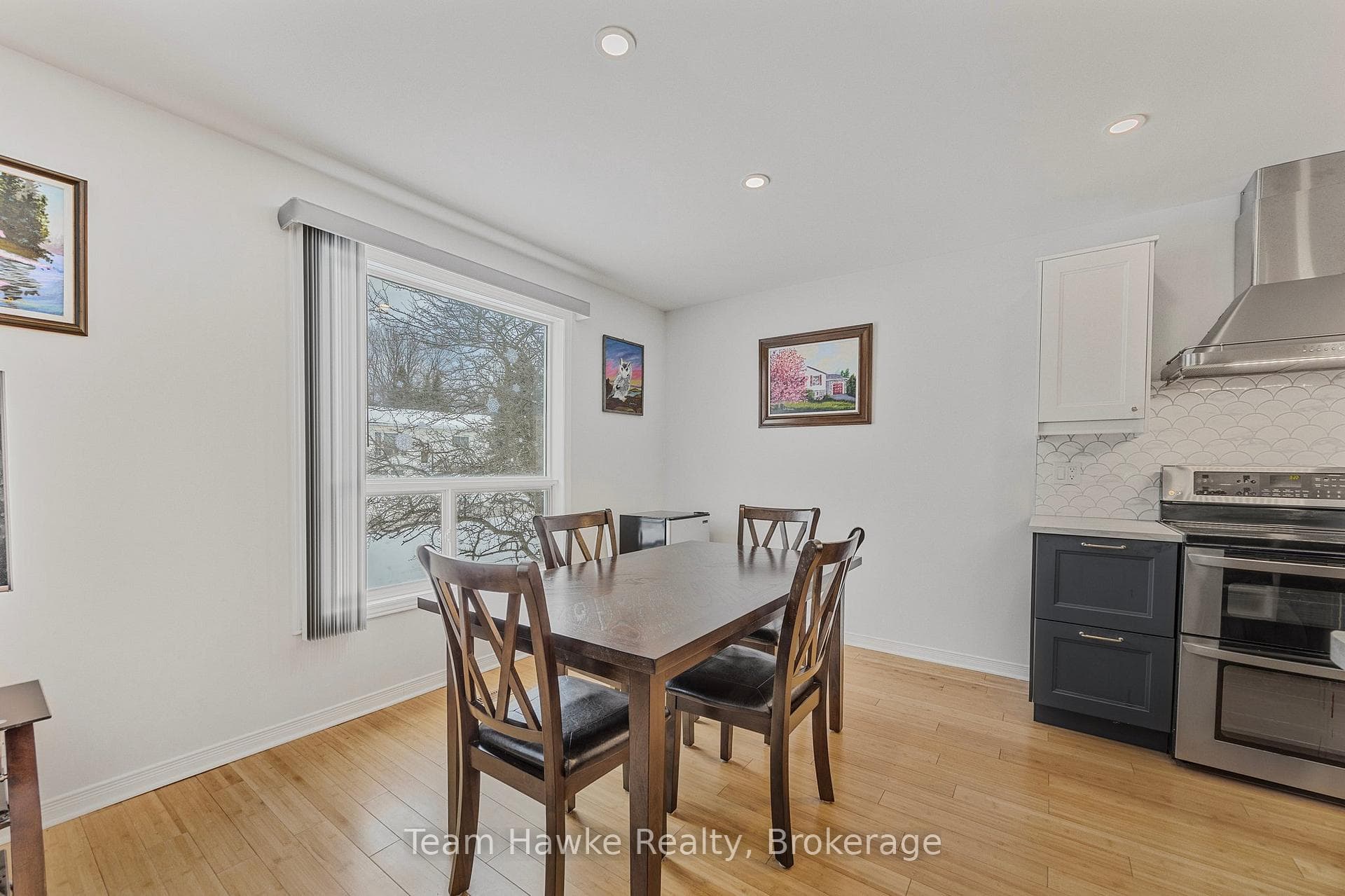 21 Bridle Road photo 6