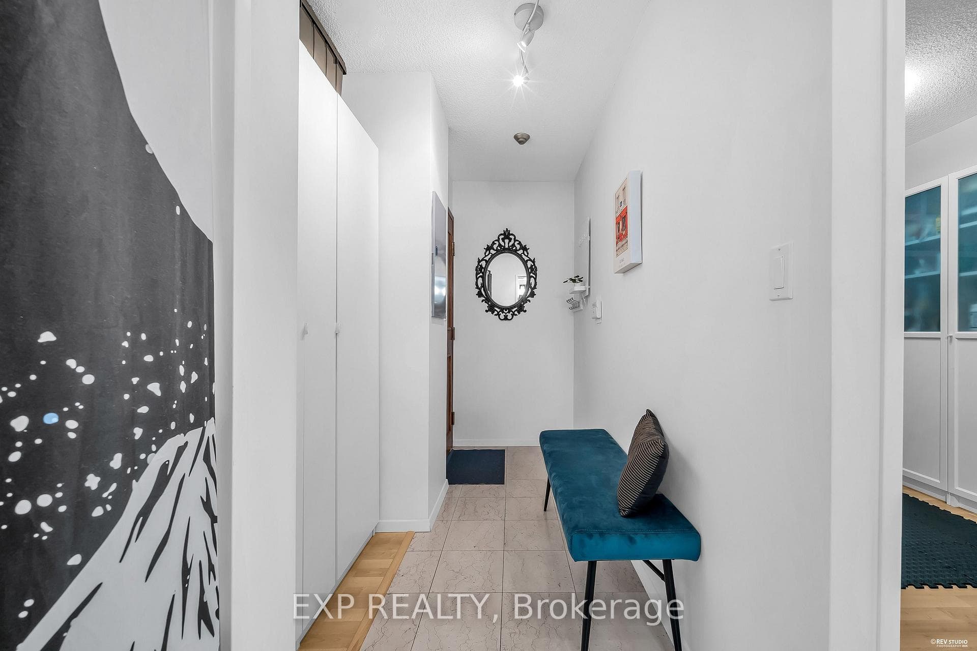 8 Lee Centre Drive Unit 1016 photo 5