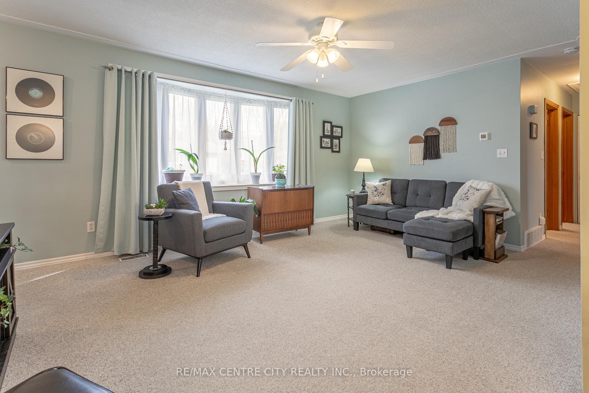 8 Dell Drive photo 5