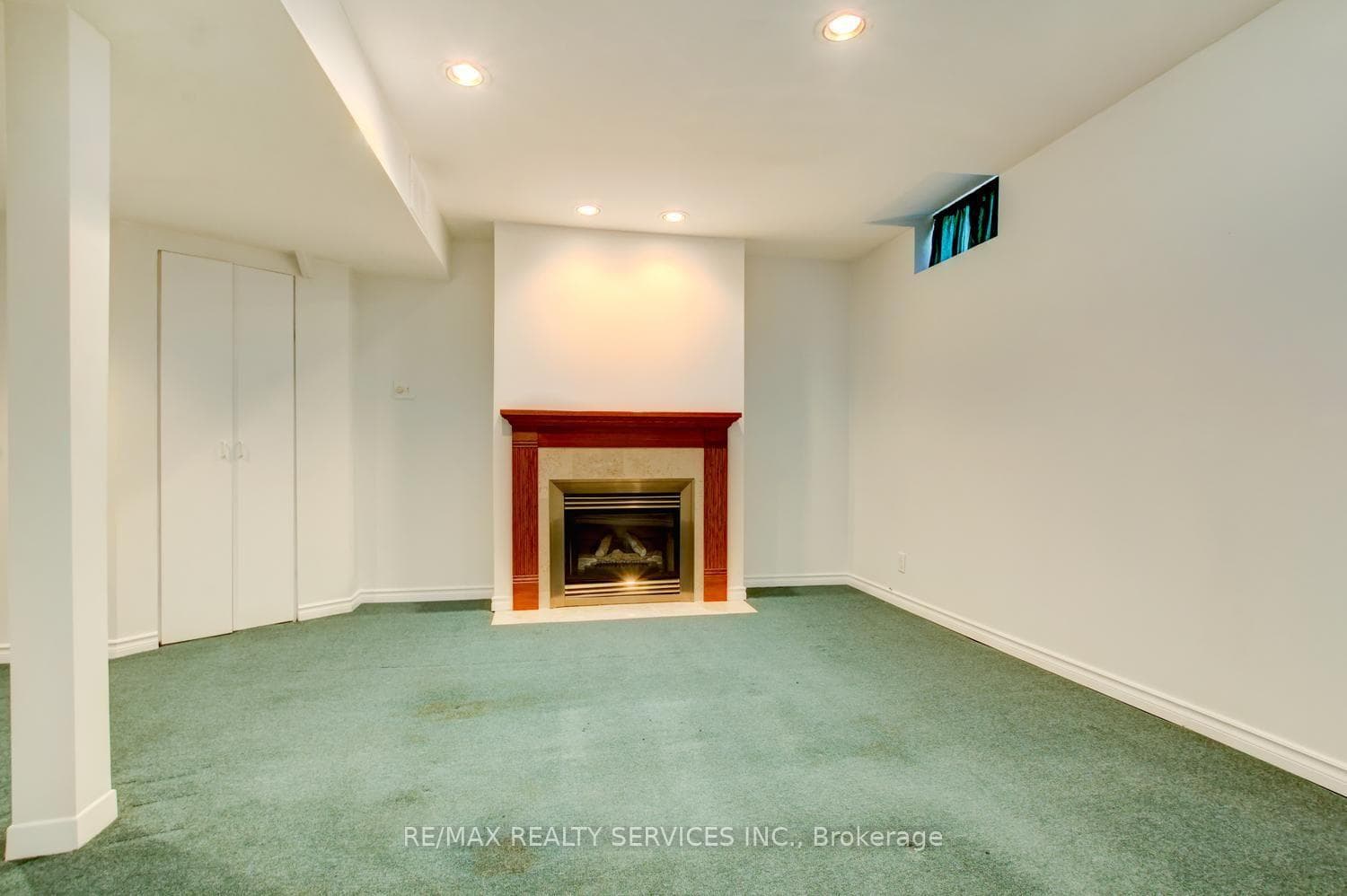 63 Herkes Drive photo 33