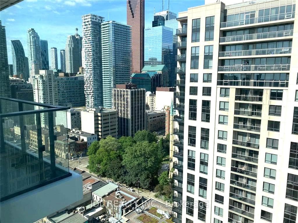 77 Shuter Street Unit 2602 photo 11