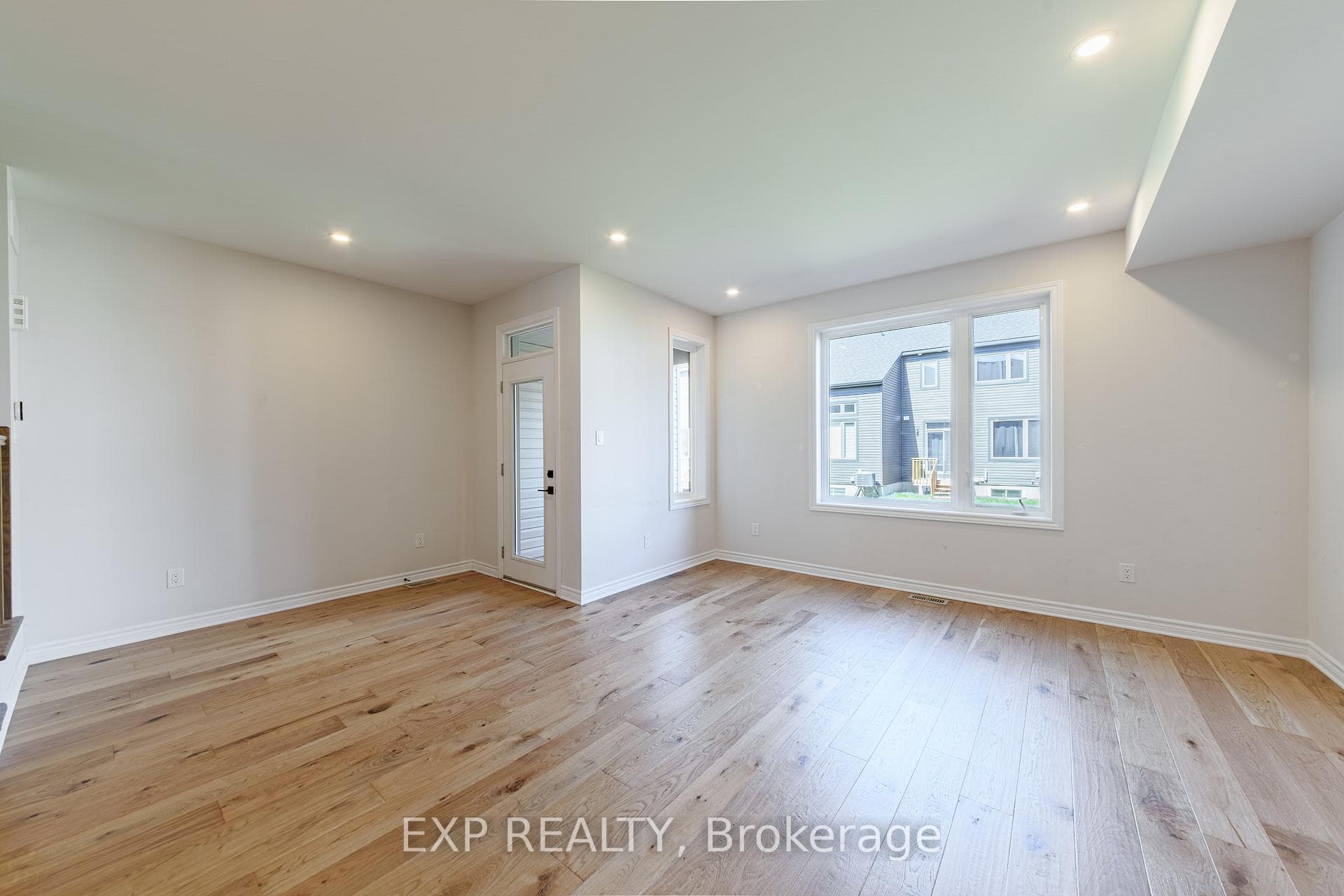 120 Patchell Place photo 5