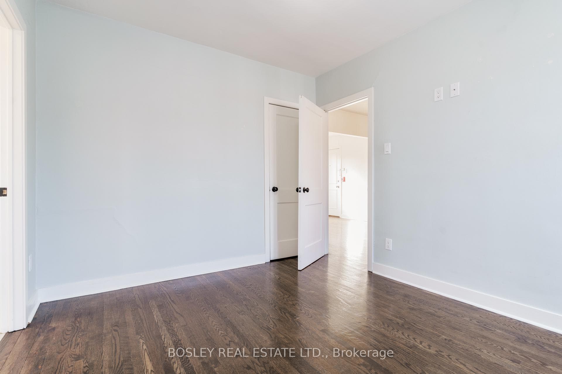 308 S Kingsway Road Unit 5 photo 10