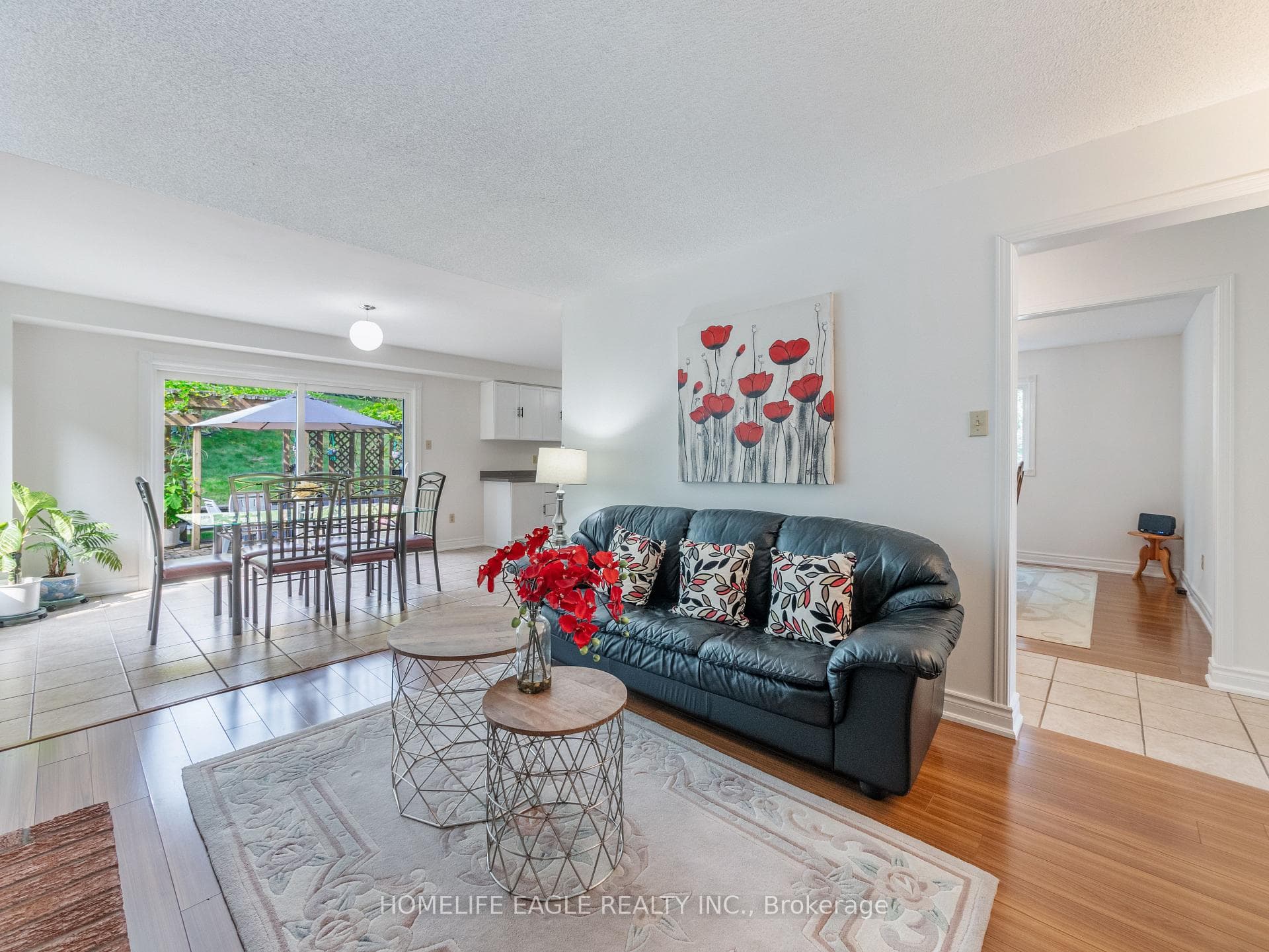 10 Lansdowne Drive photo 7