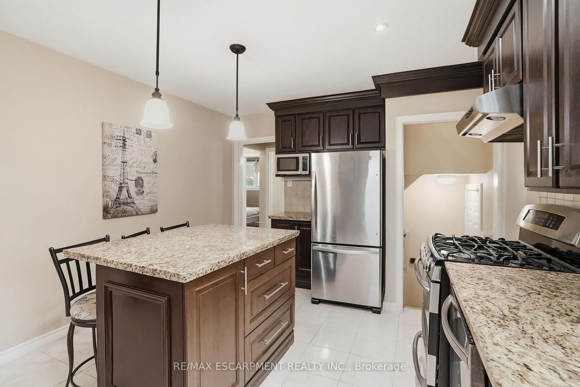 344 East 36th Street photo 13