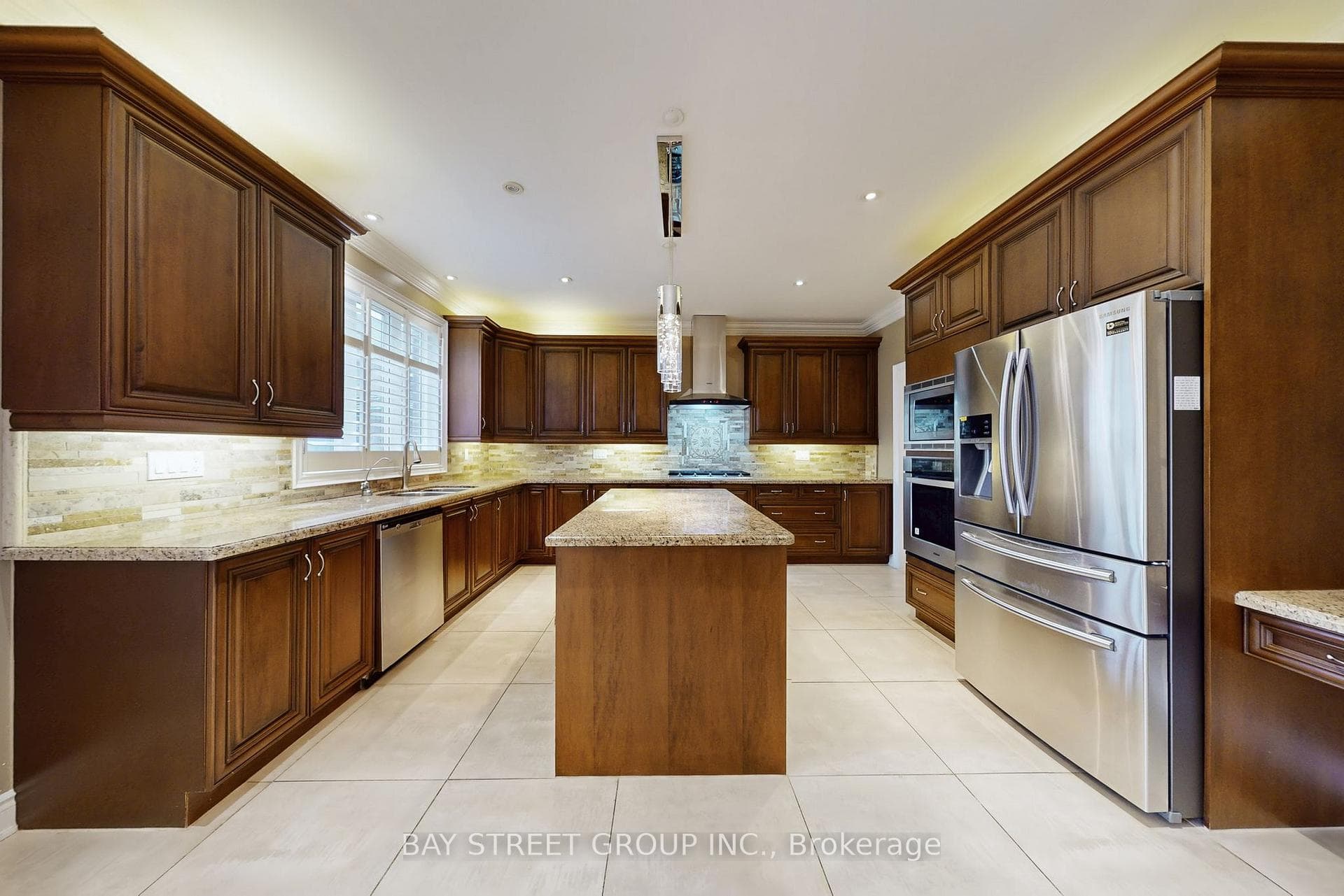 2352 Delnice Drive photo 17