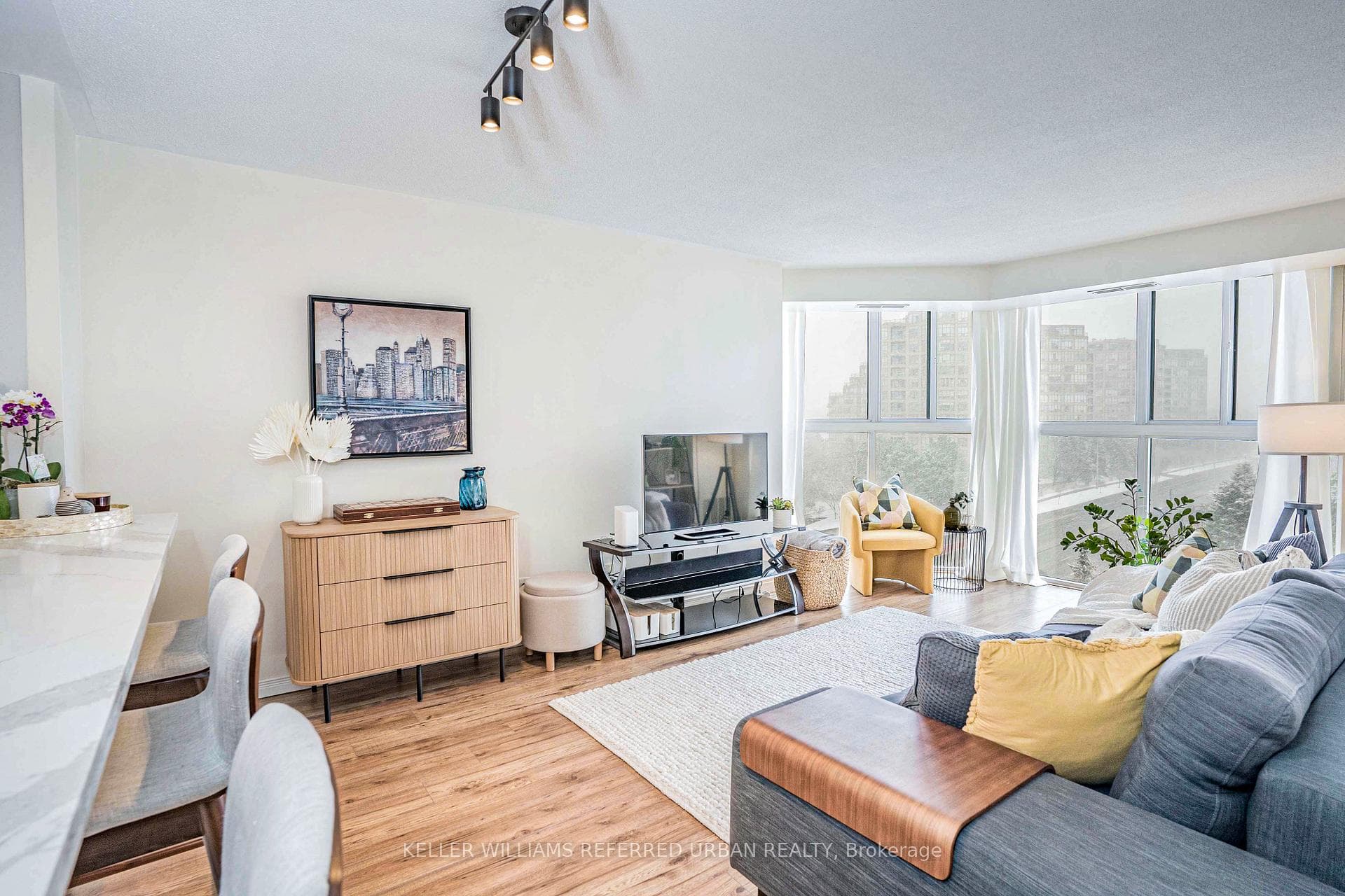 90 Dale Avenue Unit 806 photo 6