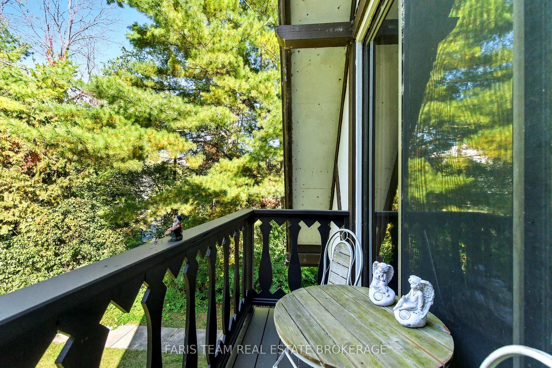 193 Gouett Street photo 33