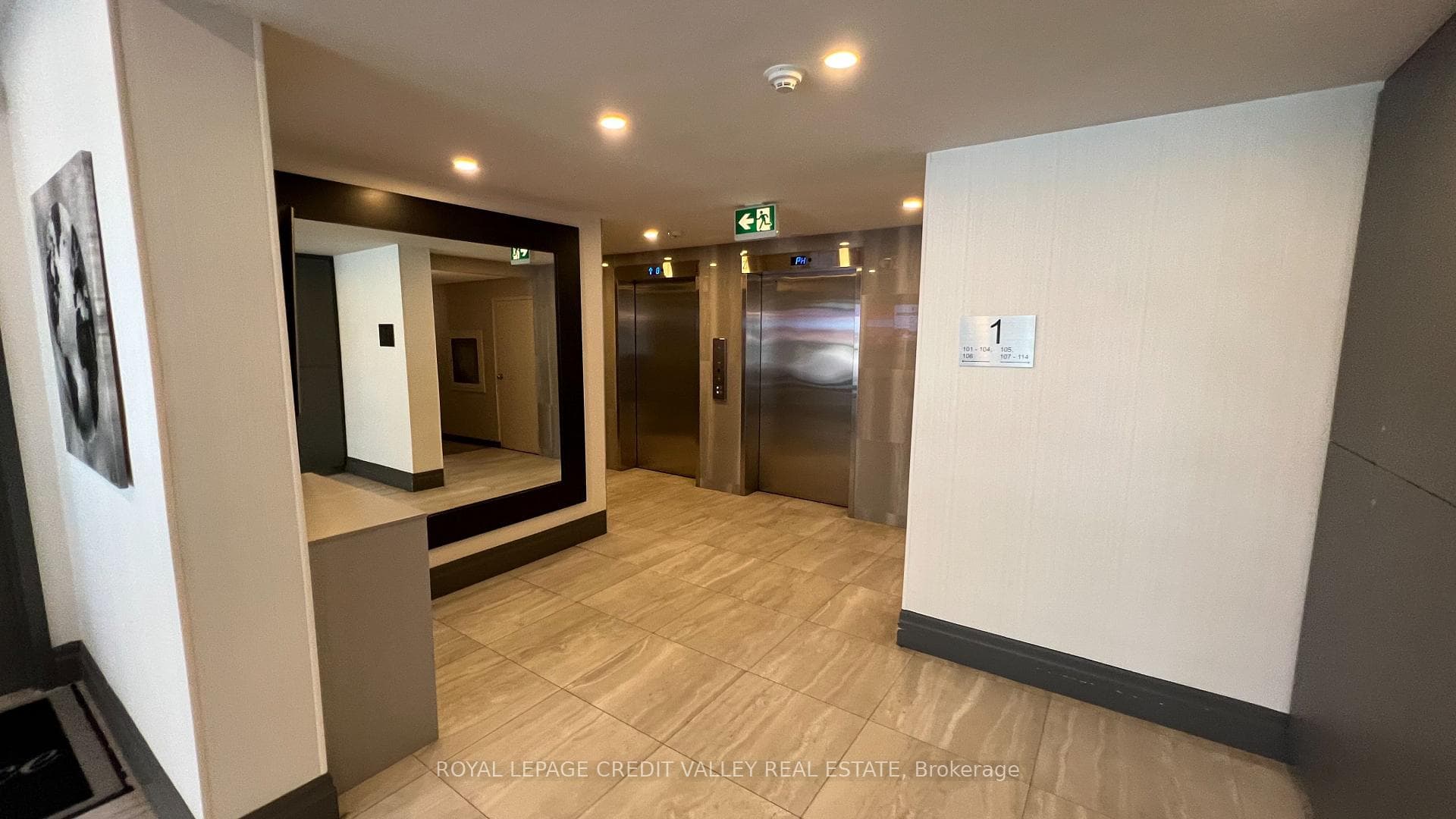 1270 Maple Crossing Boulevard Unit 704 photo 6