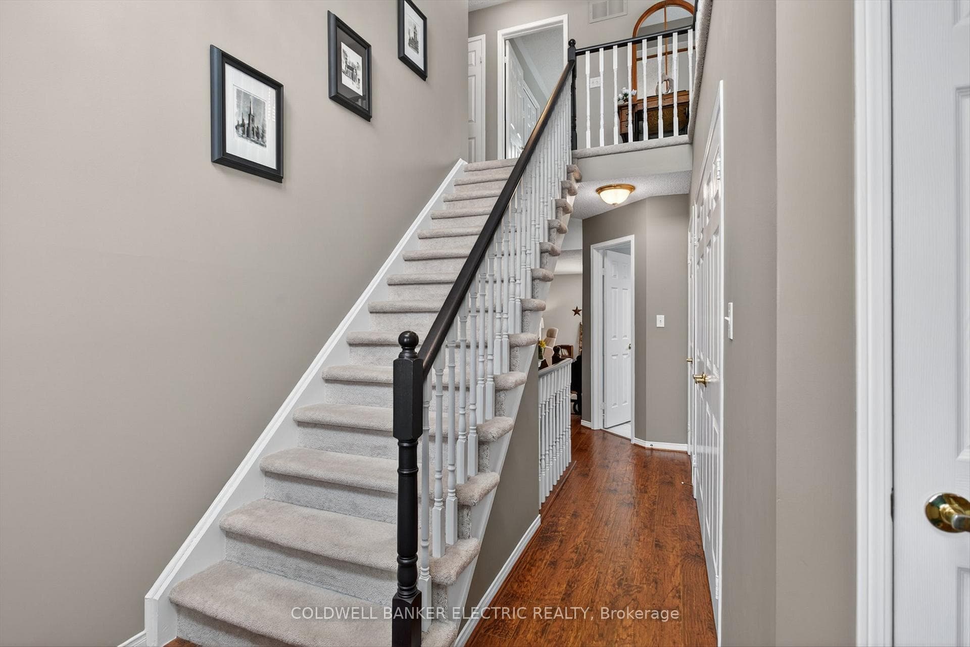 1399 Lillico Crescent photo 5