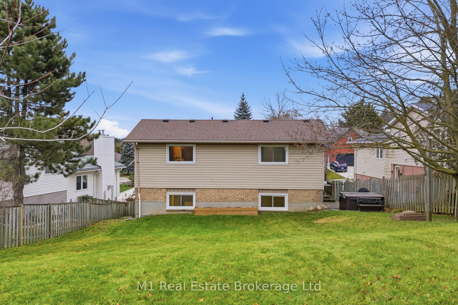 516 Harvey Street photo 32