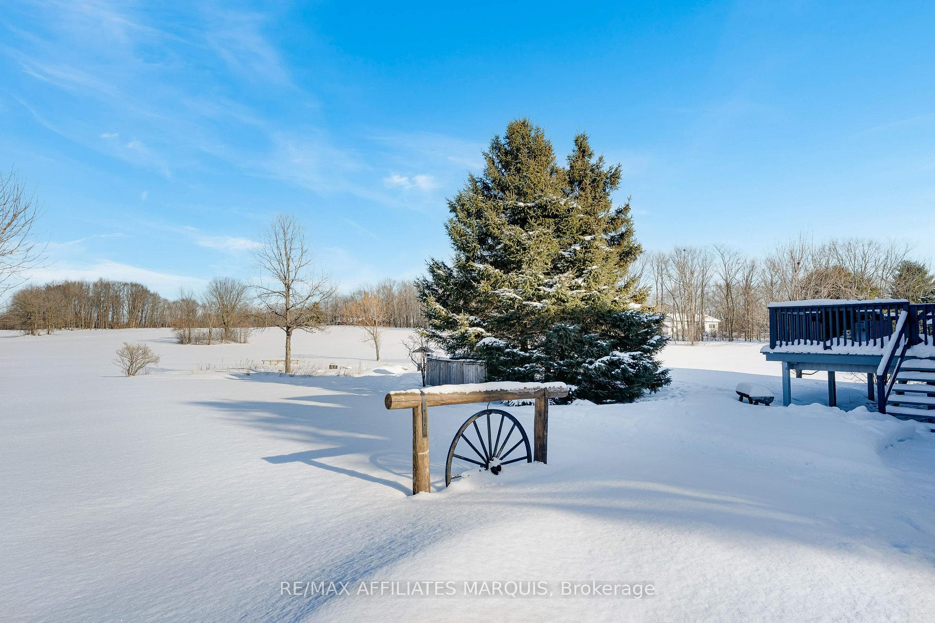 63 Sunny Side Road photo 27