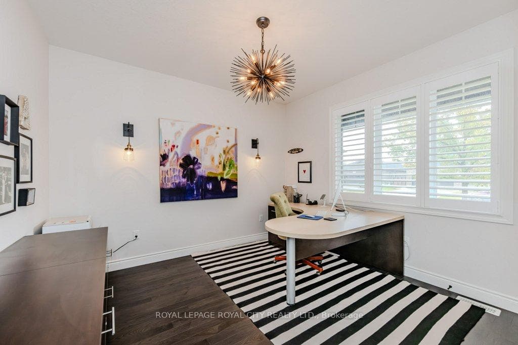 380 Rogers Road photo 20
