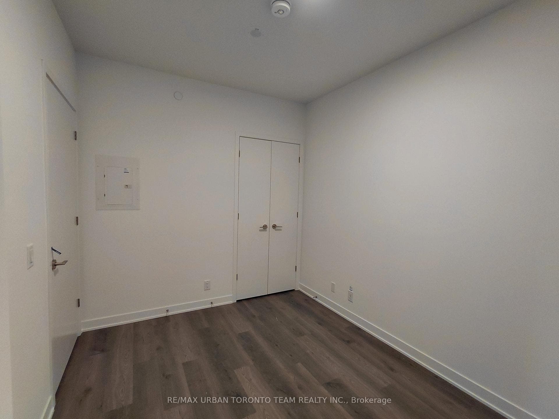 180 Front Street Unit 1615 photo 12