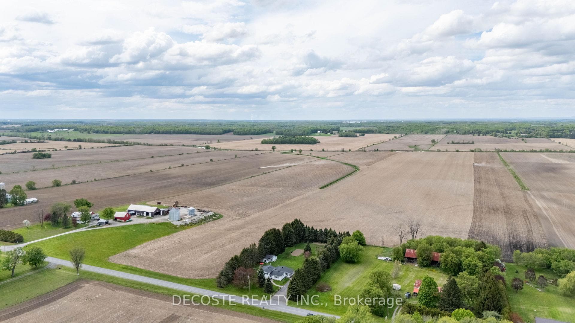 21713 Concession 8 Road photo 45
