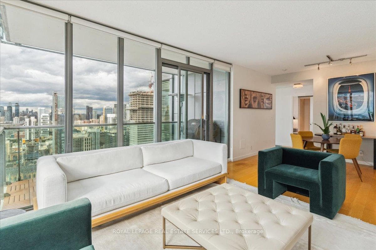 33 Lombard Street Unit 4102 photo 5