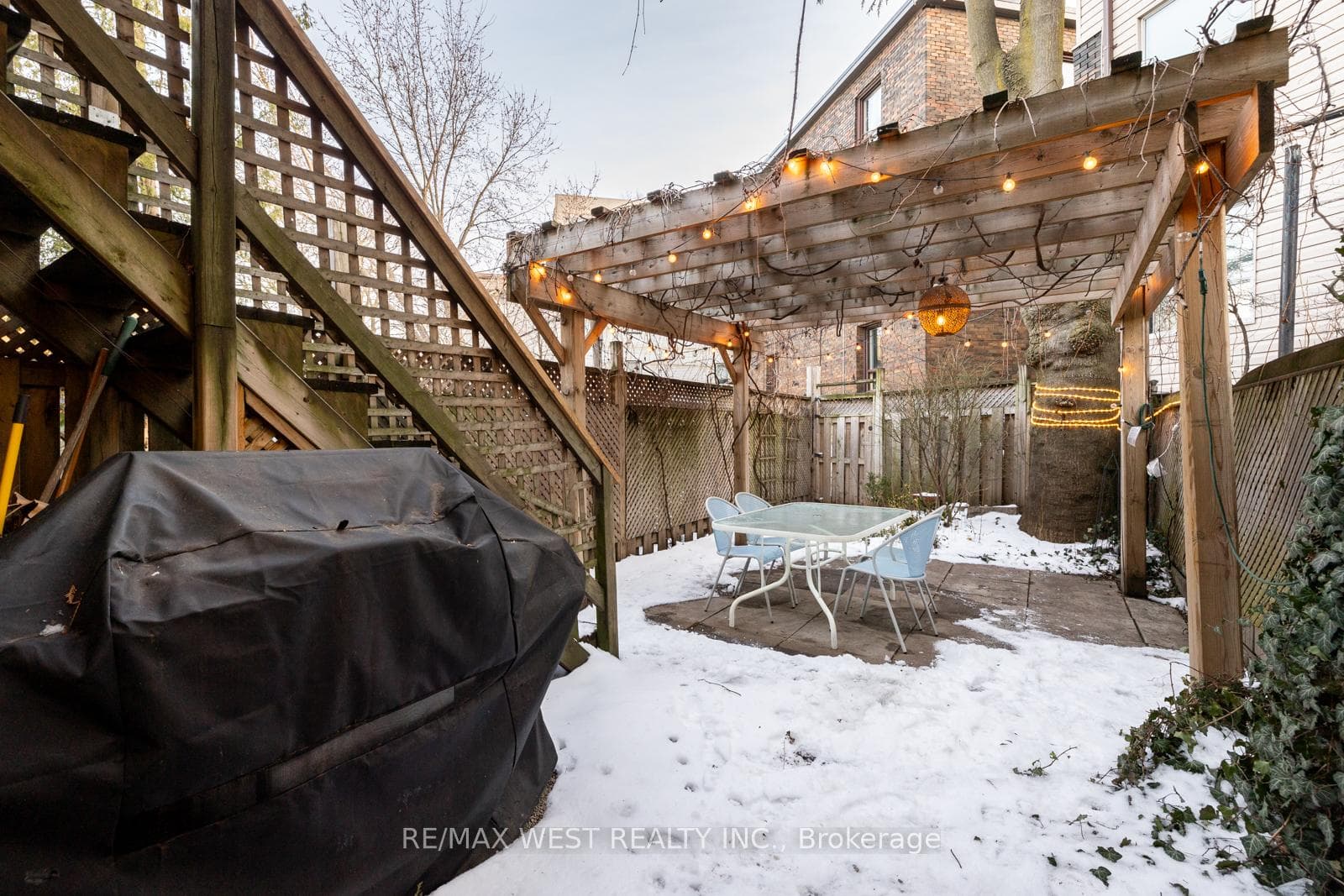 2185 Dundas Street Unit Unit 2 photo 15