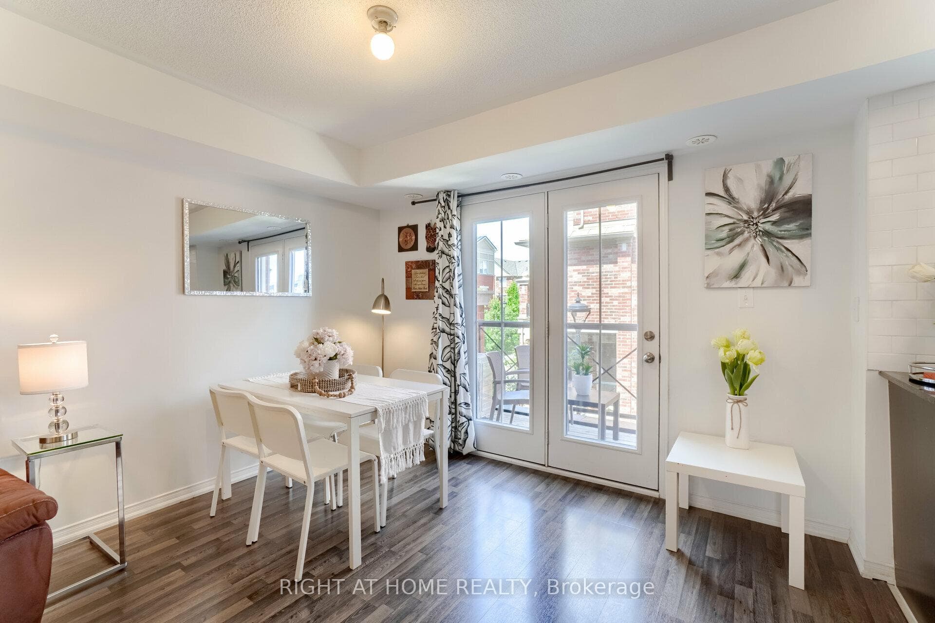 2472 Post Road Unit 11 photo 11