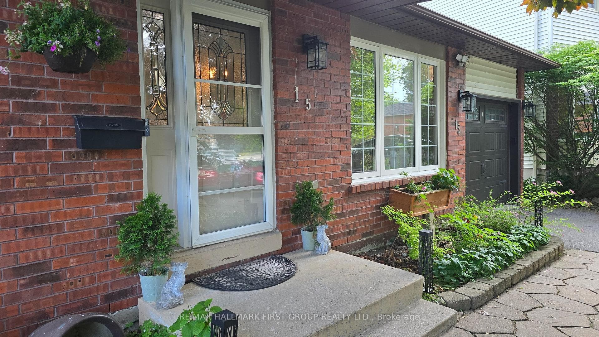15 Scott Court photo 1