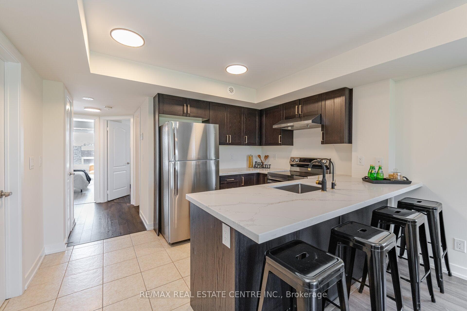 50 Dunsheath Way Unit 602 photo 17
