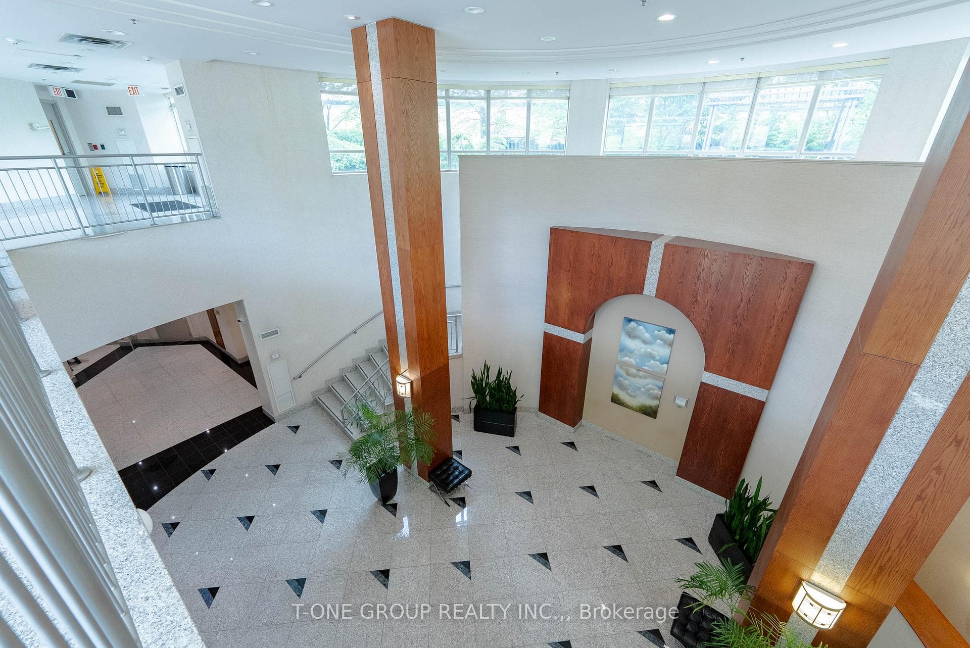 18 Harrison Garden Boulevard Unit 510 photo 37
