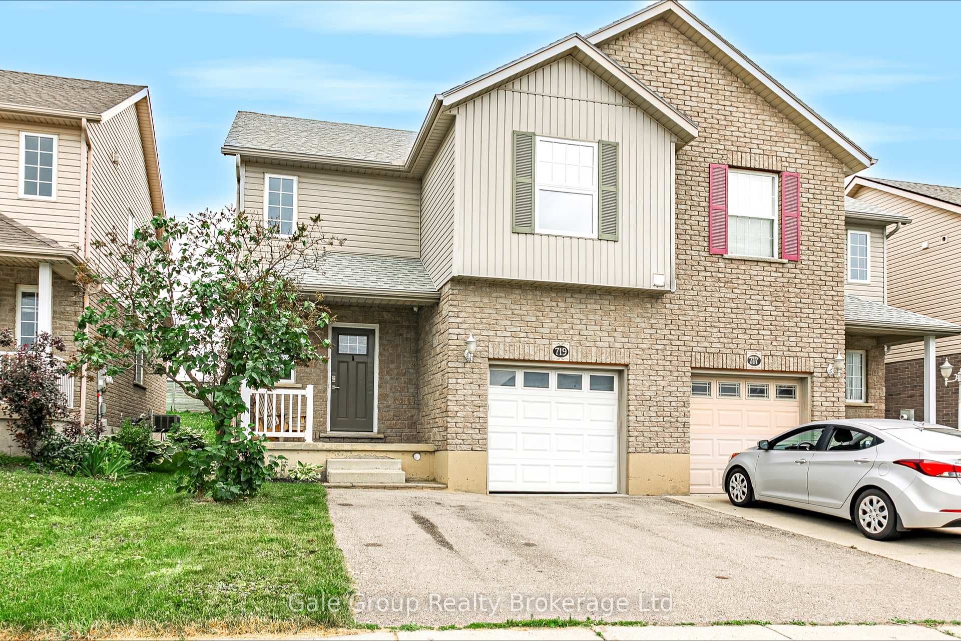 719 Southwood Way photo 2