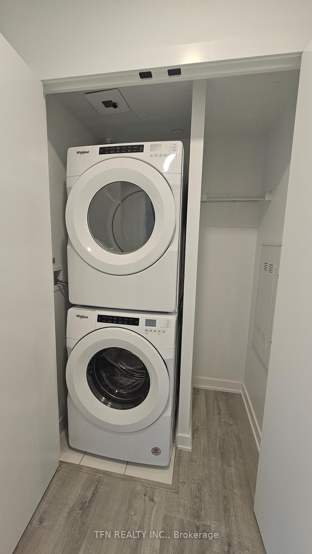 327 King Street Unit 1004 photo 6