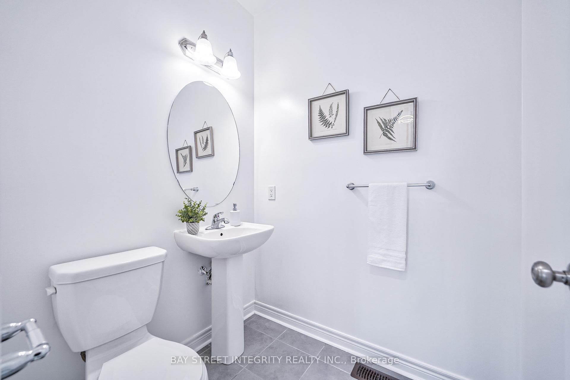 2 Cobb Street photo 18