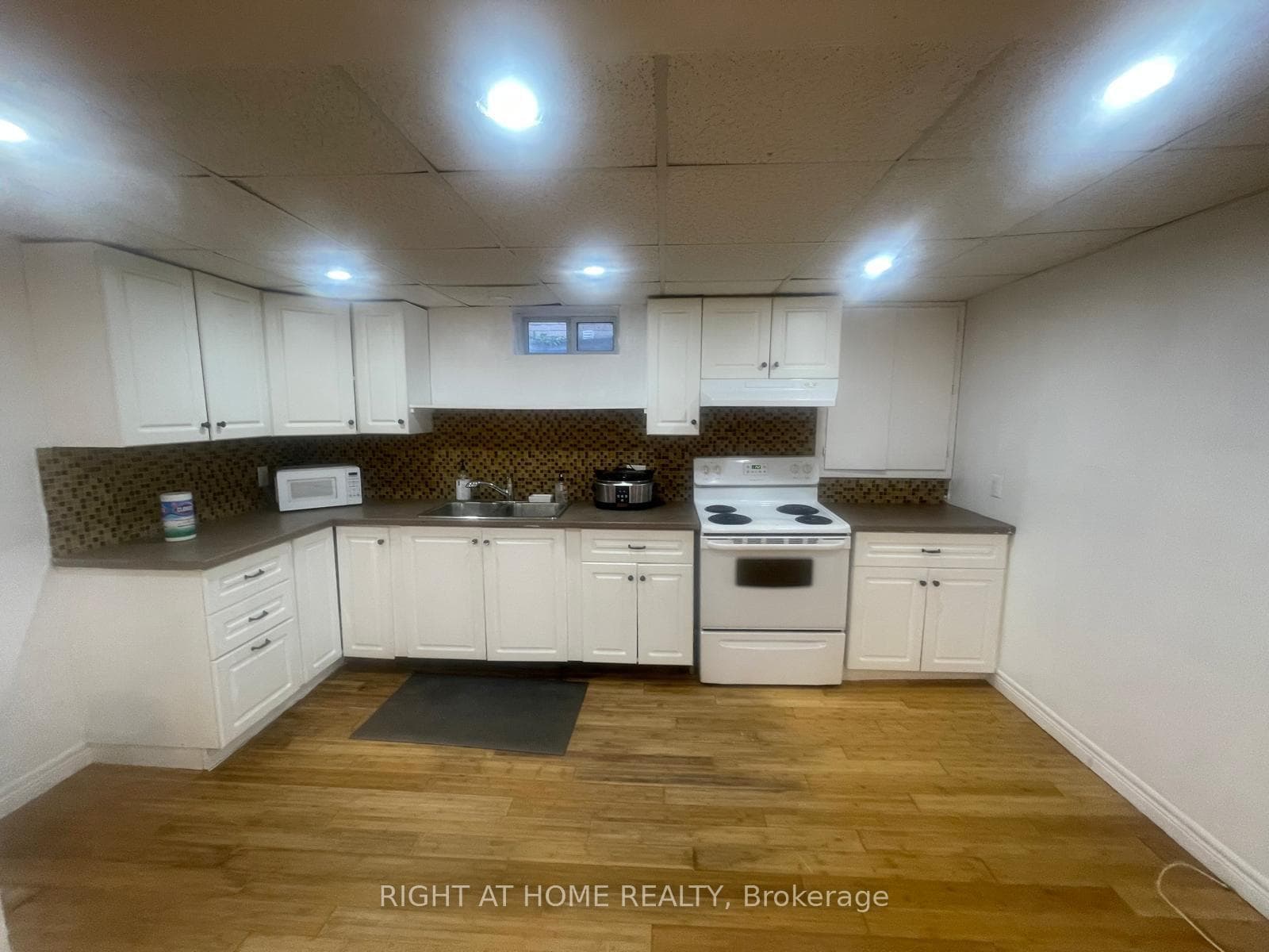 135 Northgate Drive Unit Basmt photo 13