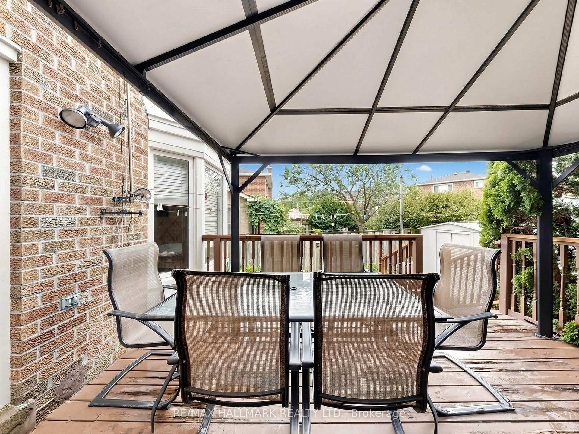 472 Brownridge Drive photo 37