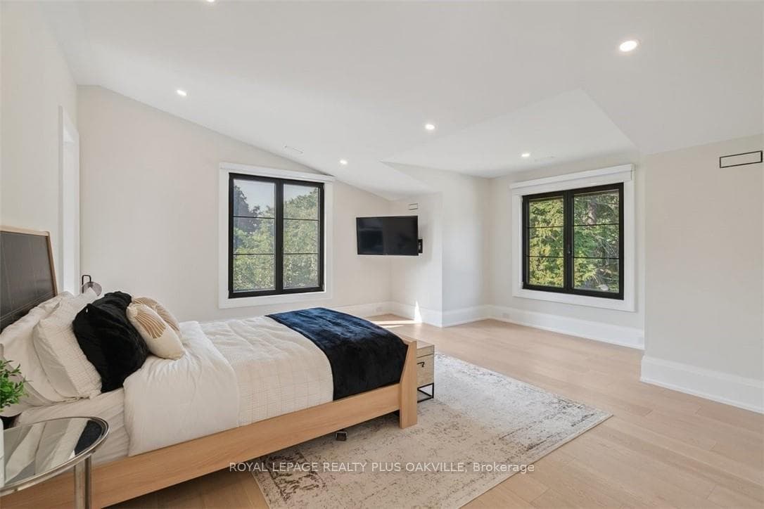 234 Walby Drive photo 36