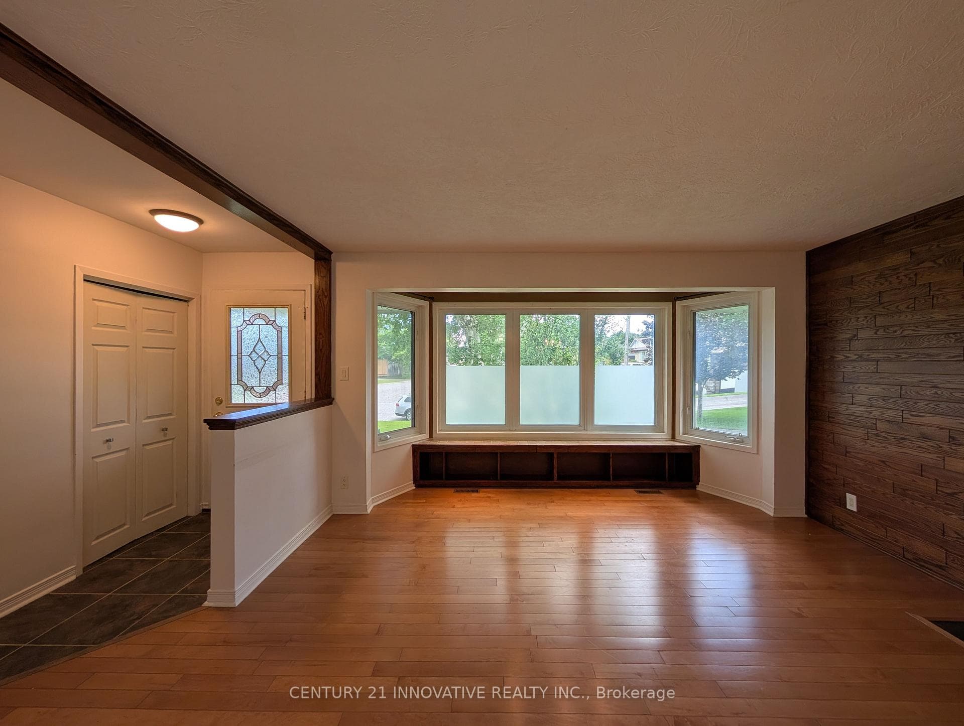 12 Kingsway Court photo 5