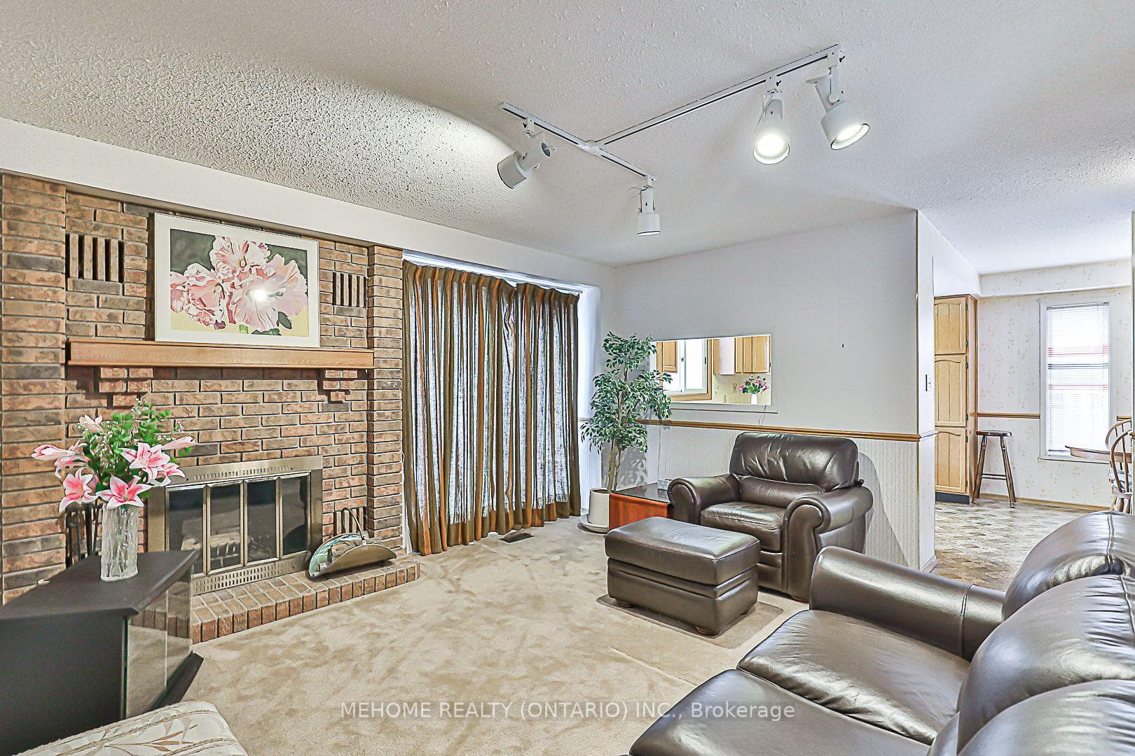 5 Chiefswood Square photo 14