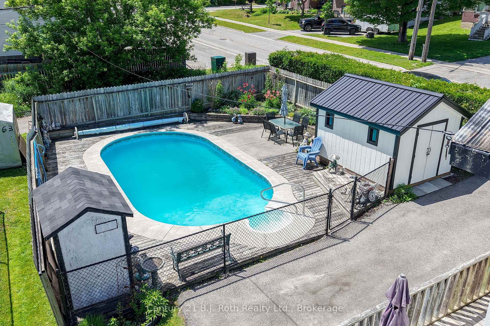 139 Borland Street photo 10