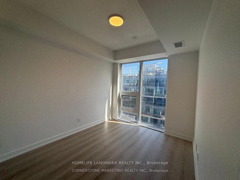 100 Queen Street Unit 1209 photo 9