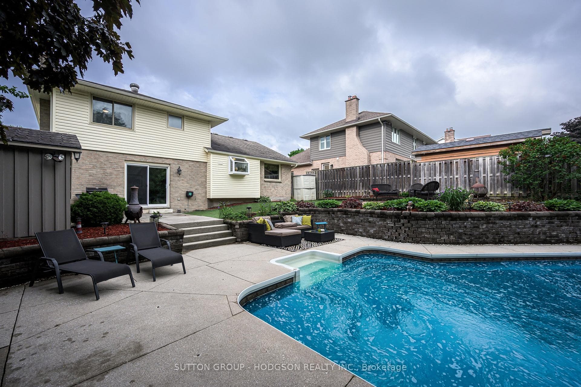 47 Fairlane Crescent photo 30