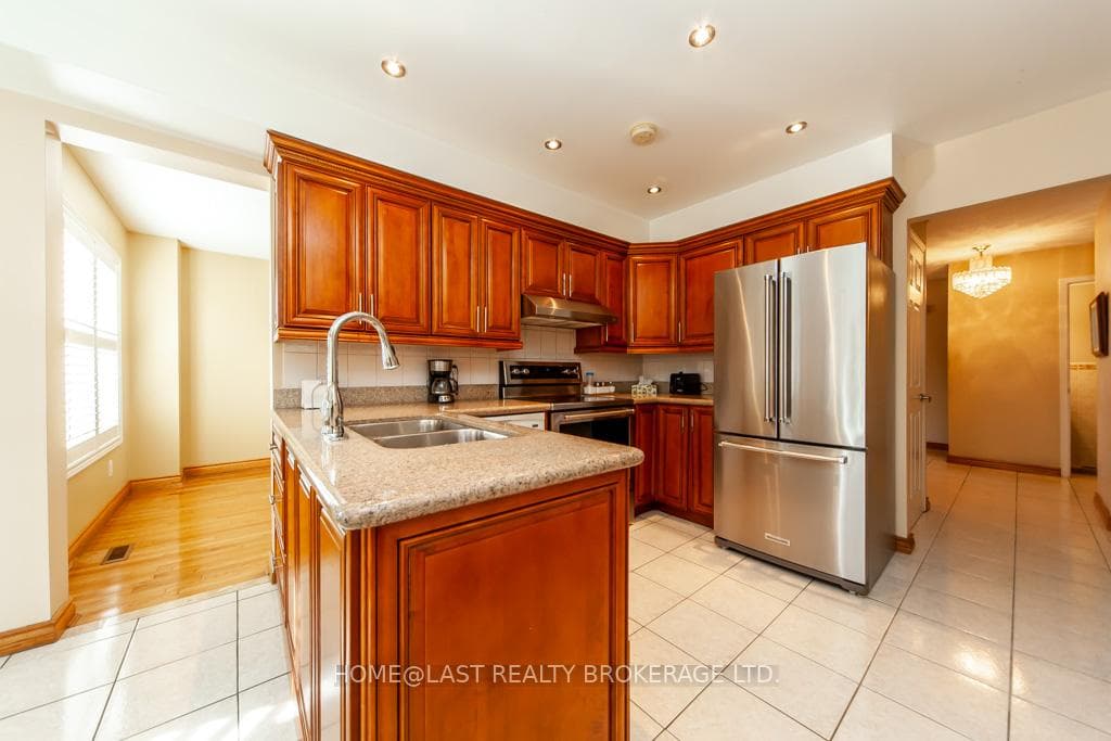 138 Orleans Drive photo 9