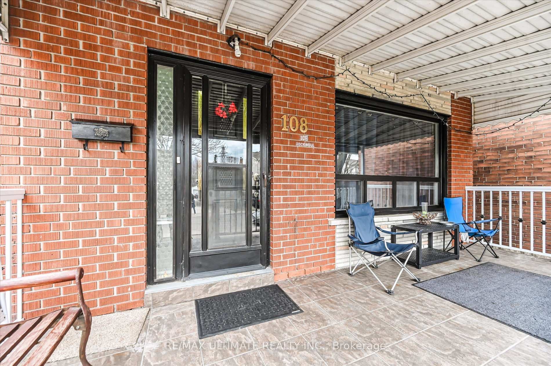 108 Rockwell Avenue photo 5