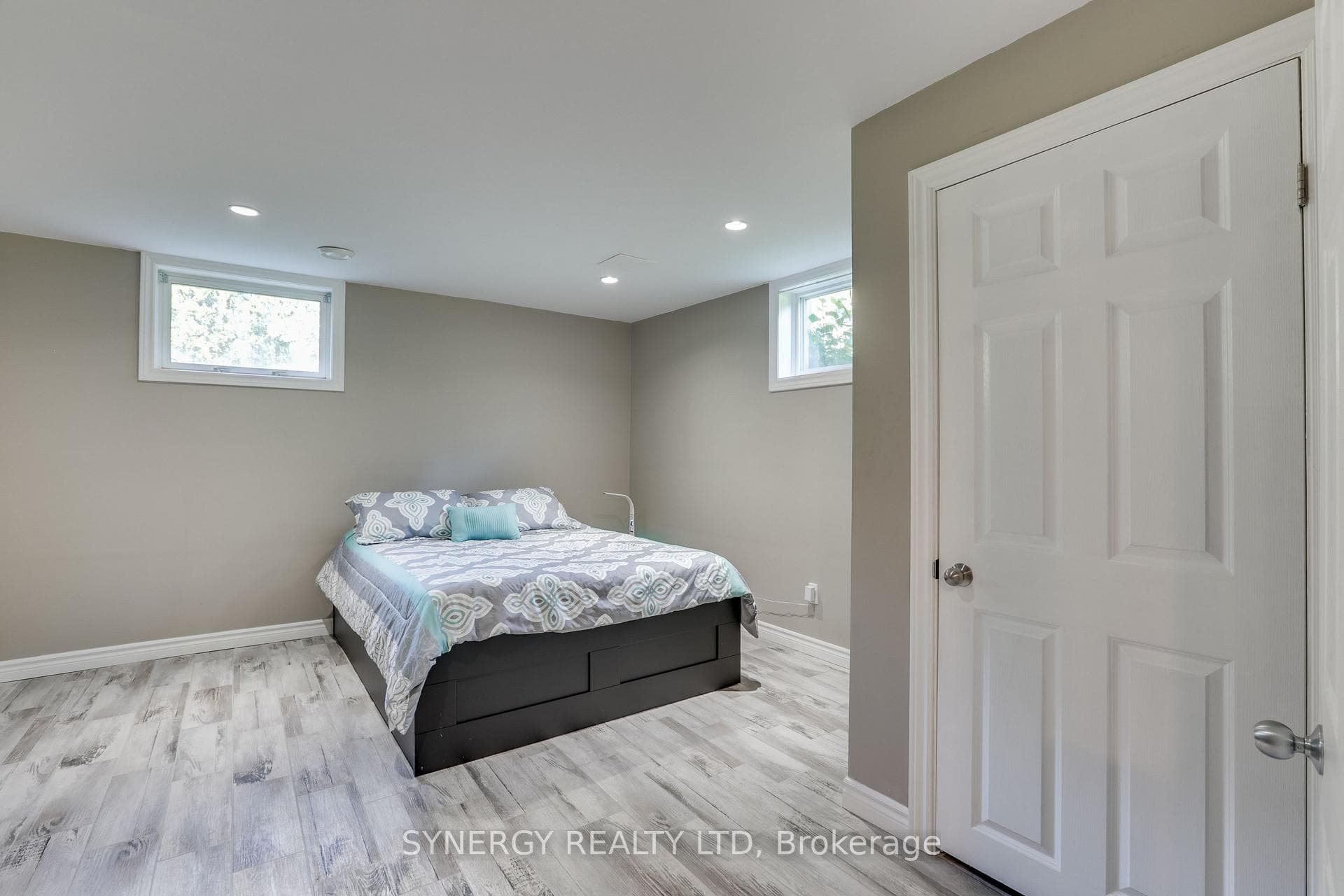 2760 Napperton Drive photo 35