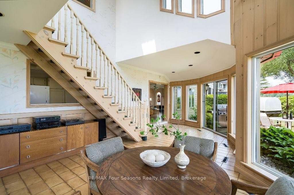 39 Glen Rogers Road photo 16