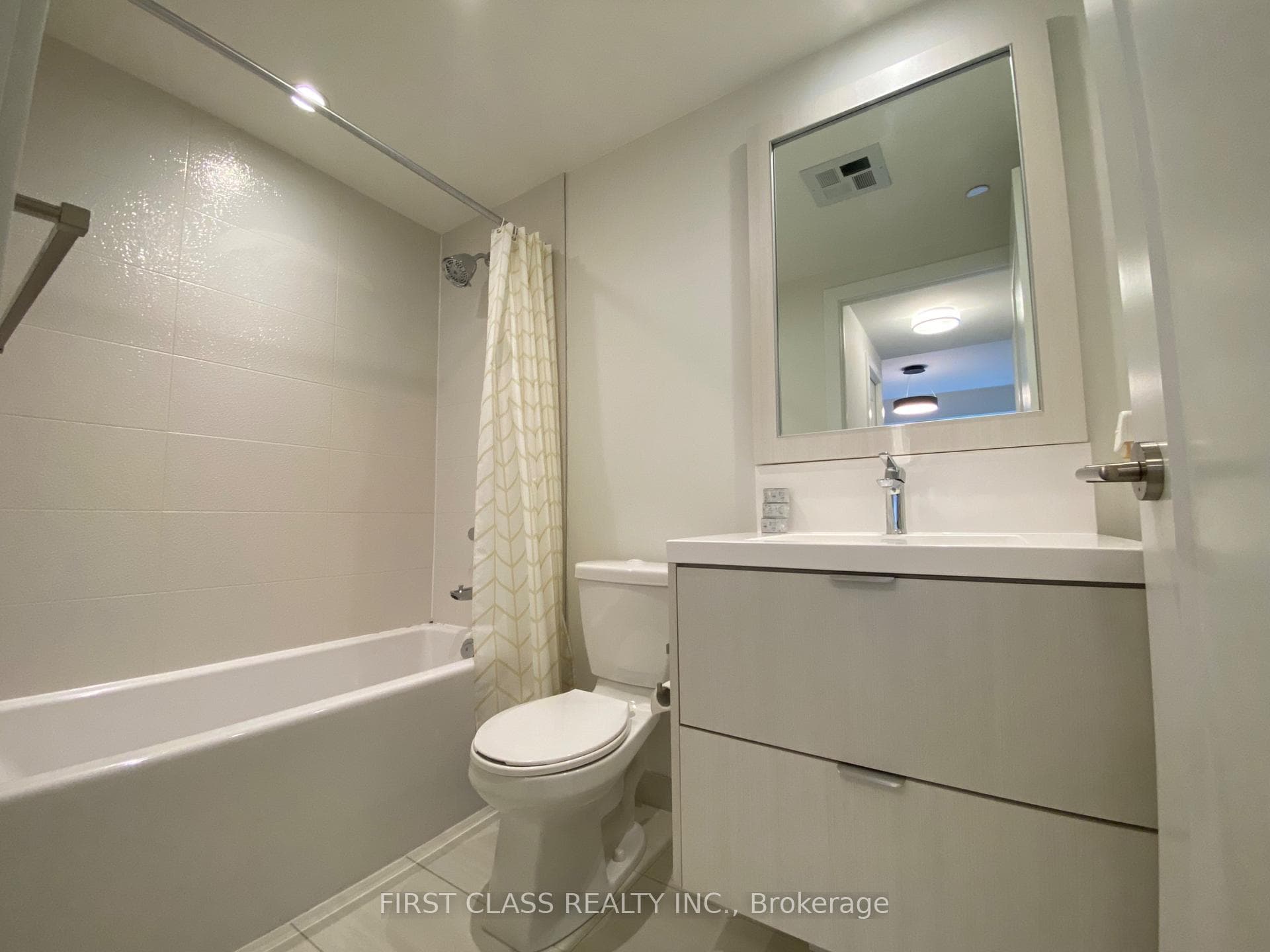 80 Vanauley Street Unit 119 photo 26